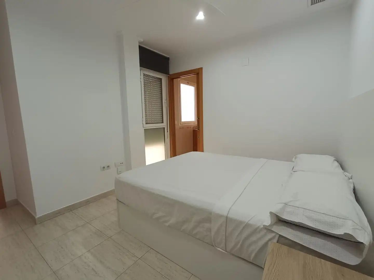 Schlafzimmer von Dachboden zur Miete in Elche / Elx mit Klimaanlage und Heizung