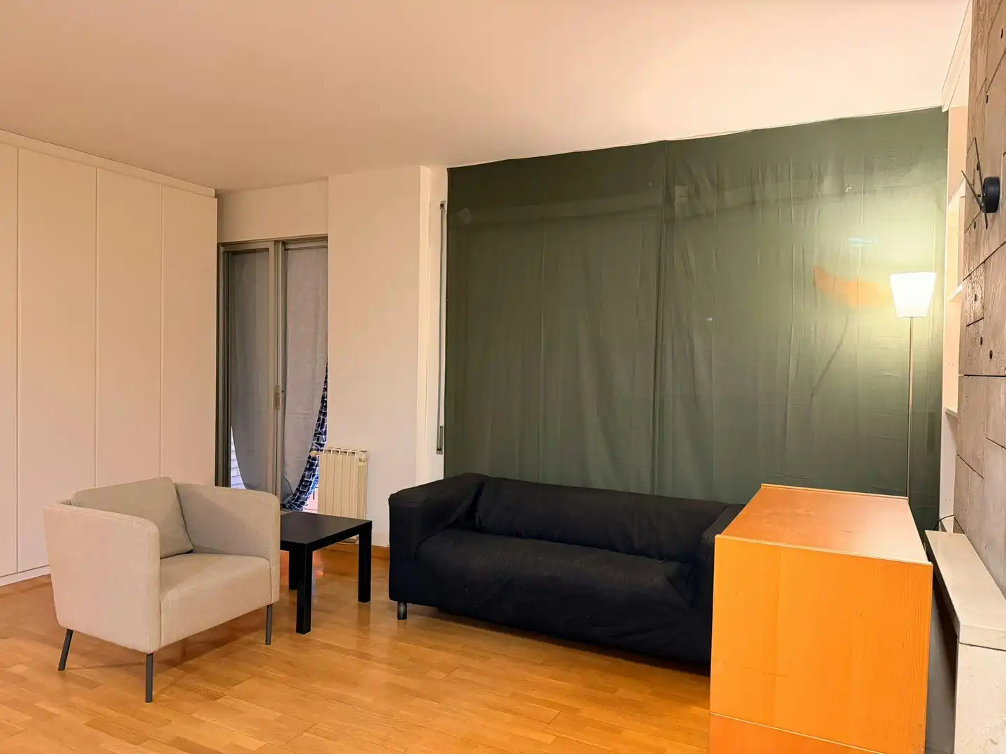 Sala d'estar de Pis de lloguer en Barcelona amb Aire condicionat, Calefacció i Moblat