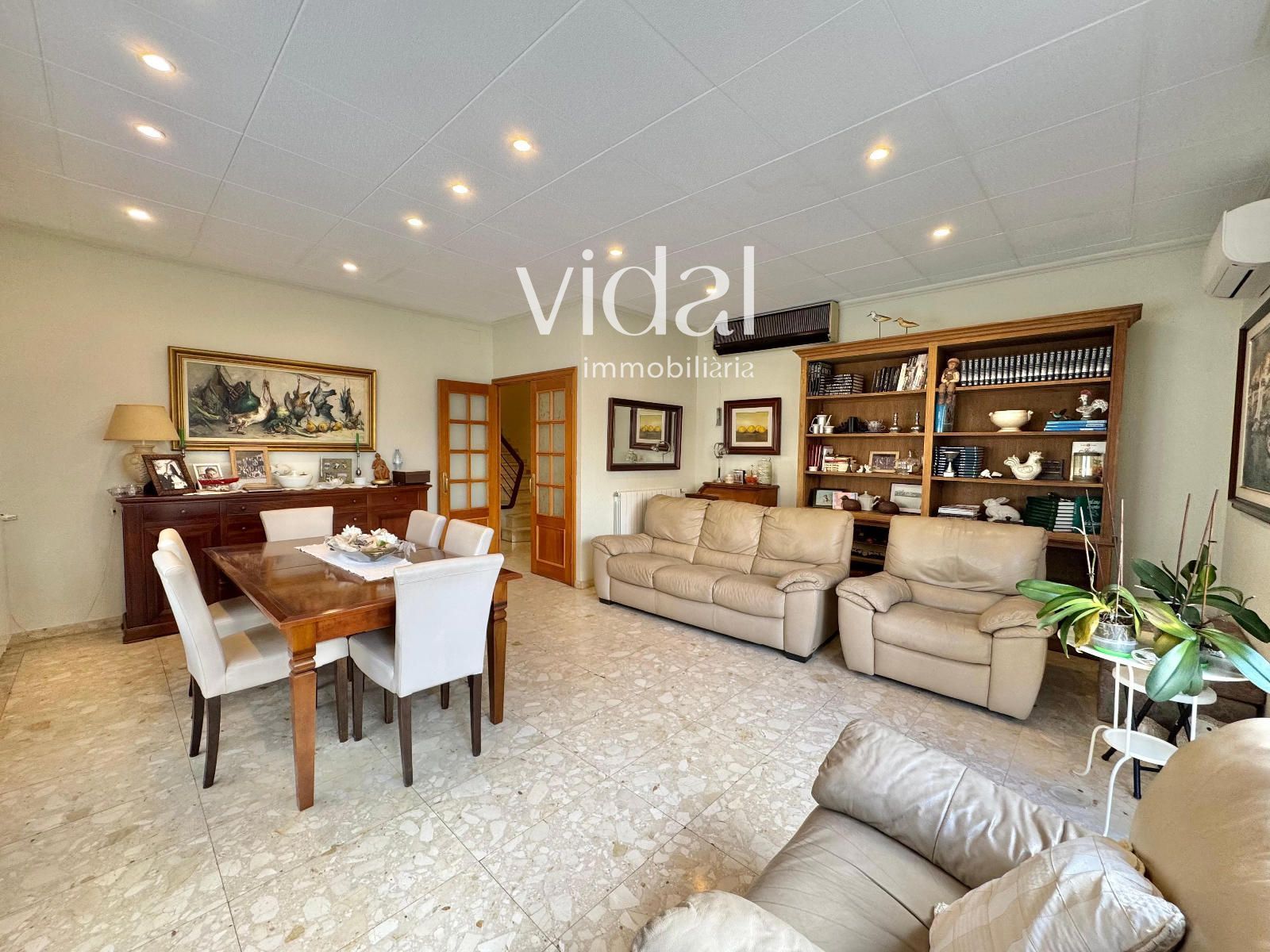 Sala d'estar de Casa o xalet en venda en Palamós amb Aire condicionat, Calefacció i Terrassa