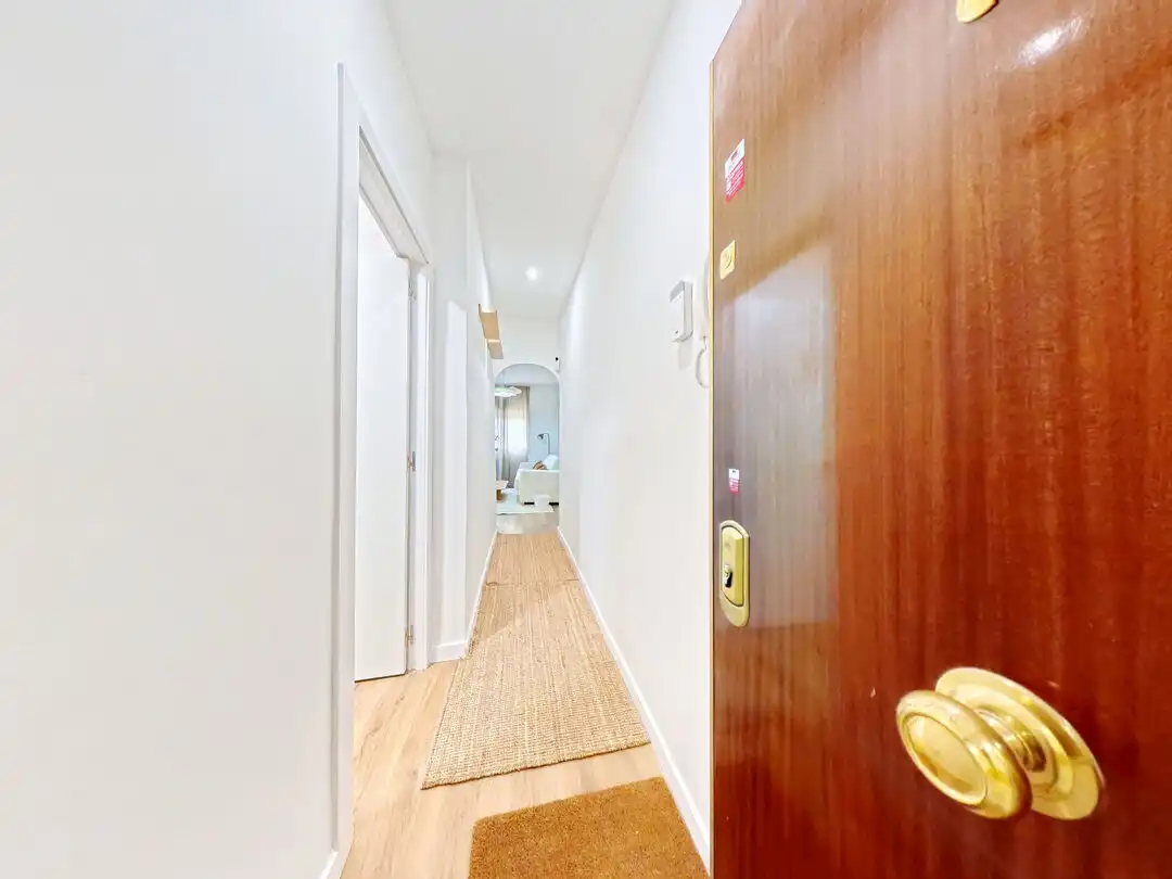 Flat for sale in Madrid  with Heating and Furnished