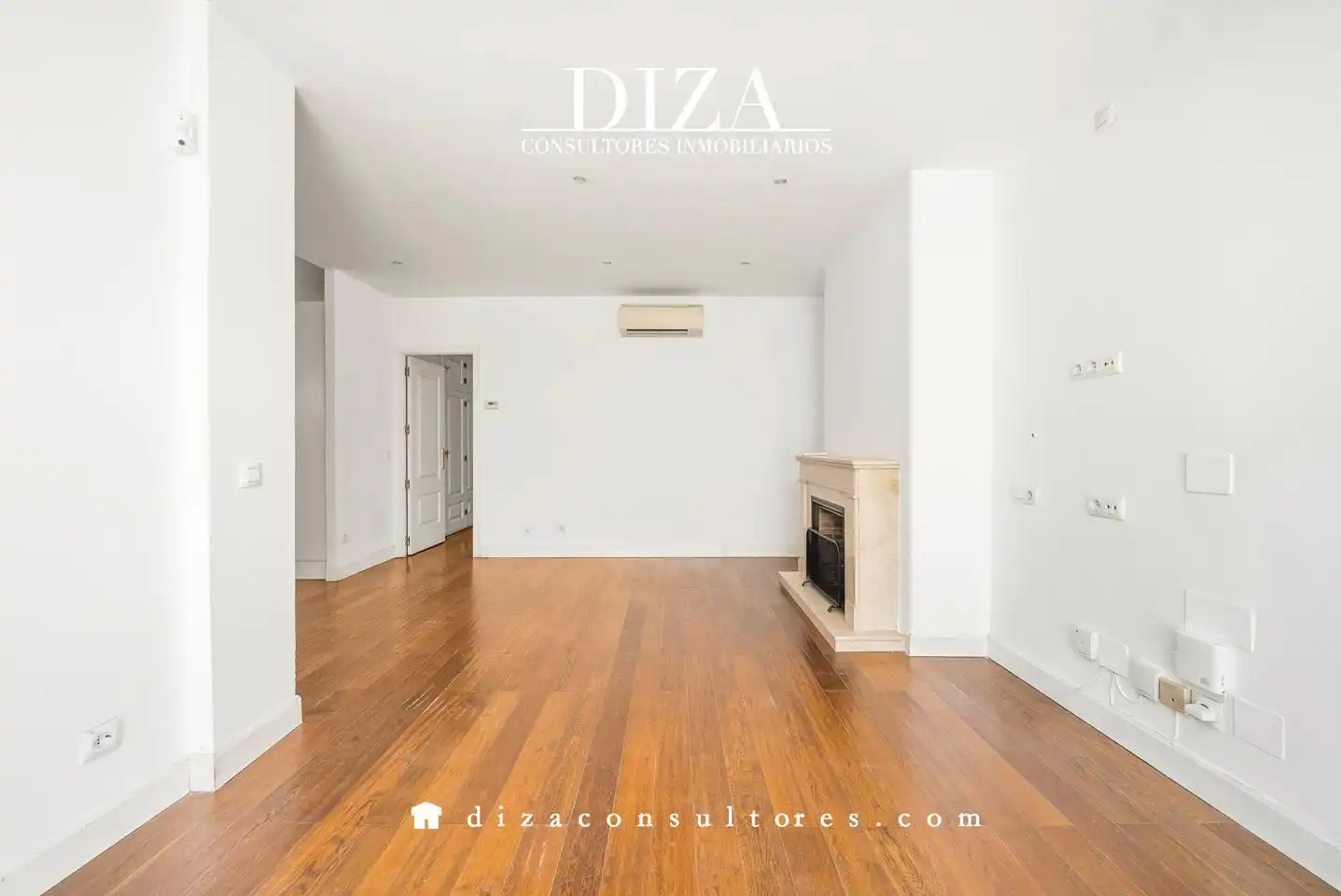 Penthouse with lift for sale in De Bravo Murillo, imagen 7