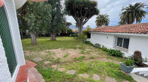 Chalet independiente con parcela edificable adicional en una codiciada zona residencial de La Orotava