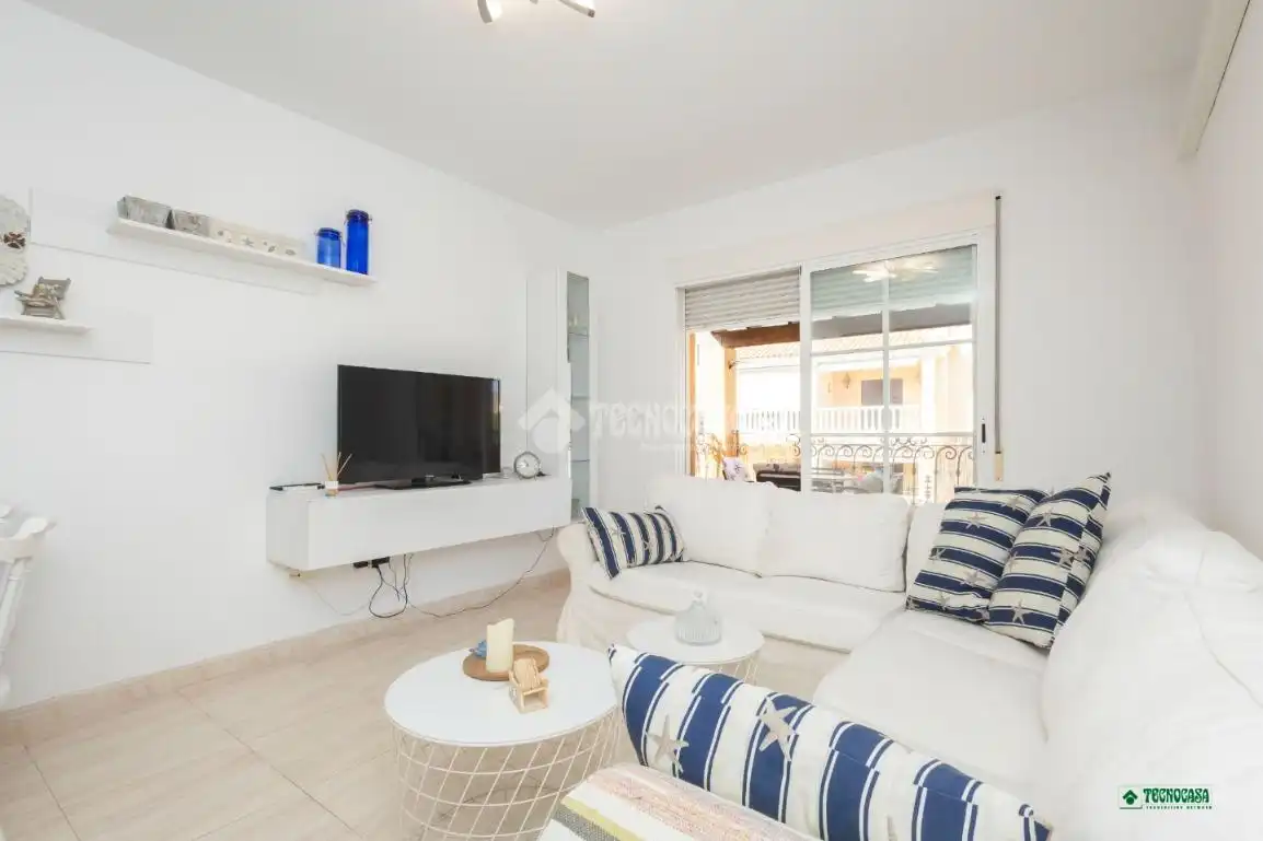 Living room of Flat for sale in Cuevas del Almanzora  with Air Conditioner, Terrace and Balcony