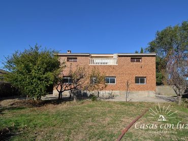 Casa amb jardí en venda a Calle Almenara de San Juan -1