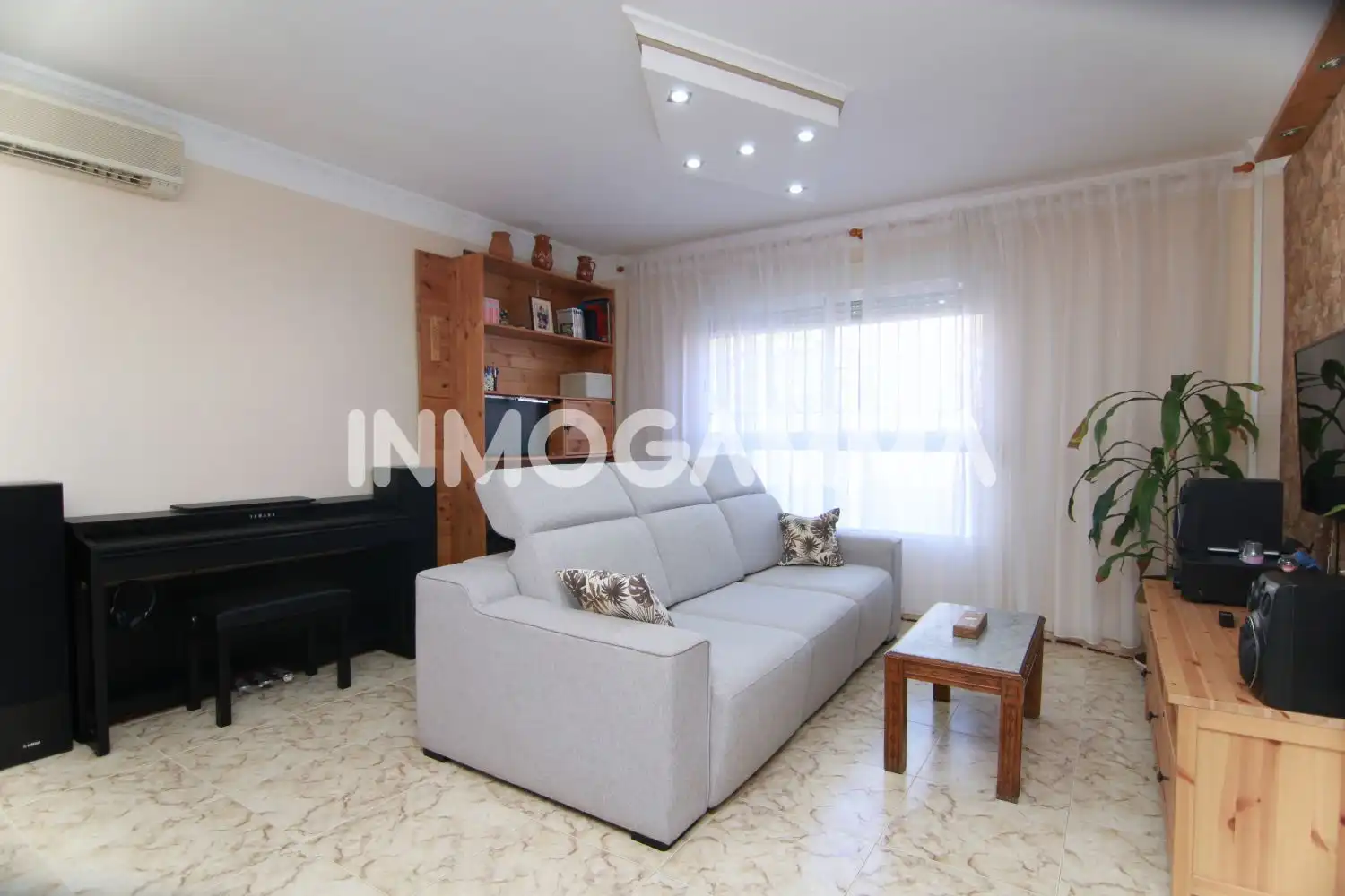 Wohnzimmer von Maisonette zum Verkauf in Cullera mit Klimaanlage, Abstellraum und Balkon