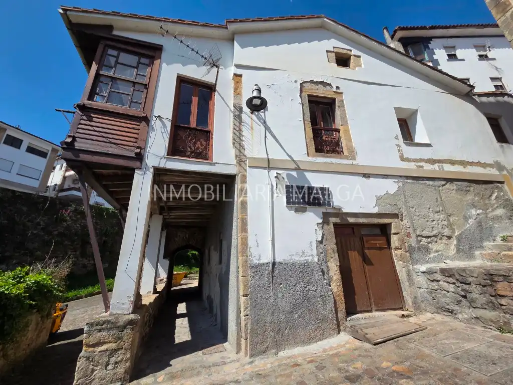 Exterior view of Houses for sale in Colunga  with Storage room and Balcony