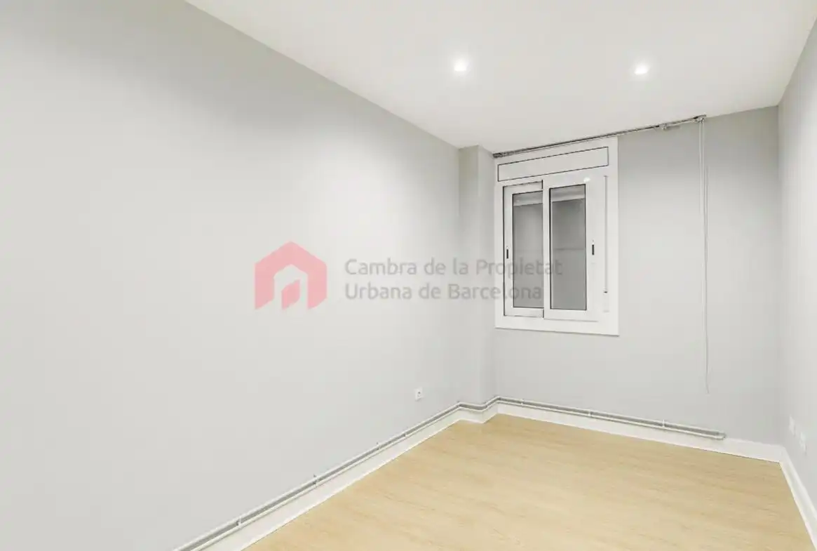 Habitación de Piso en venta en Barcelona con Parquet
