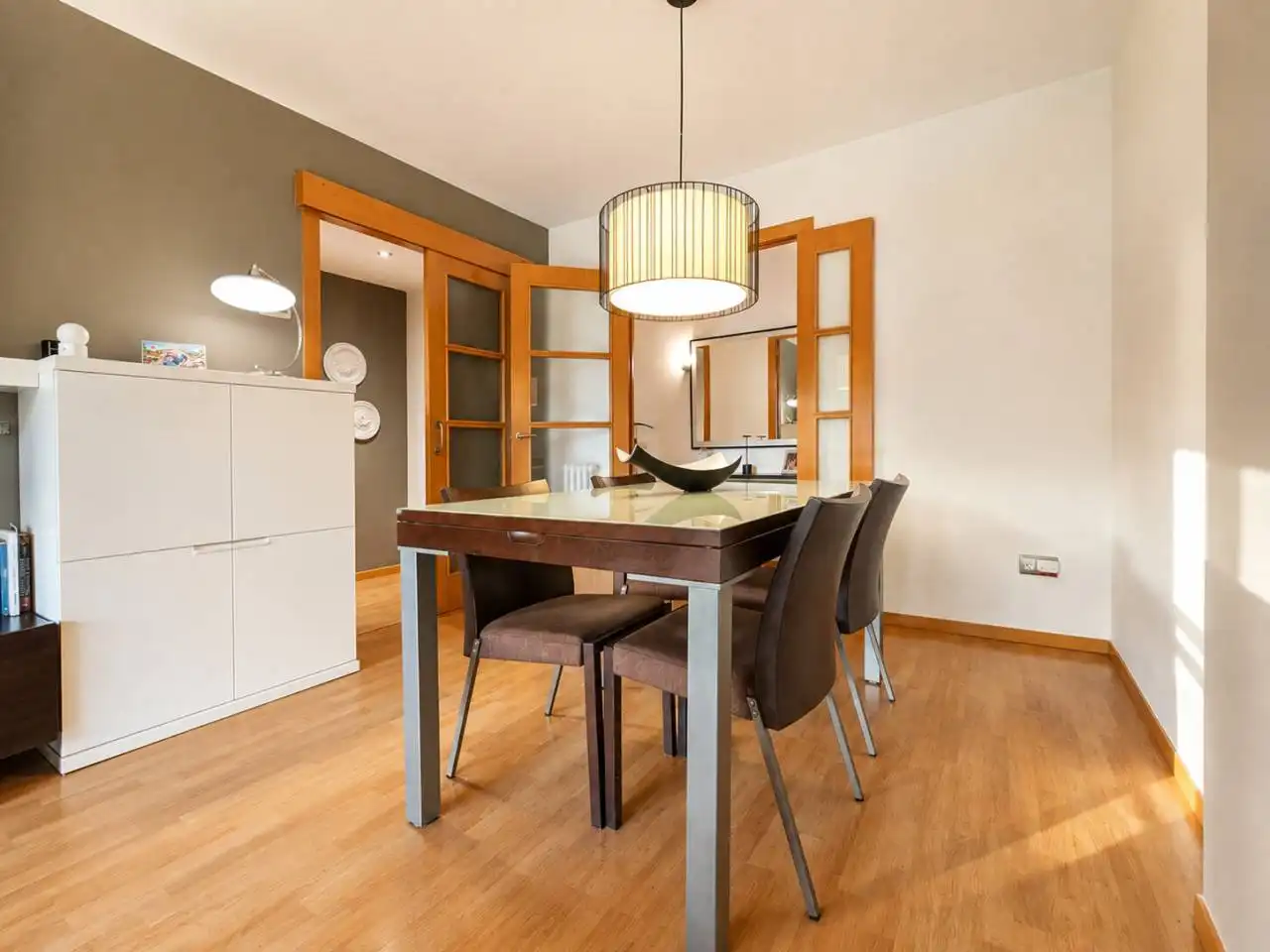 Dining room of Flat for rent in Manresa  with Air Conditioner, Heating and Parquet flooring