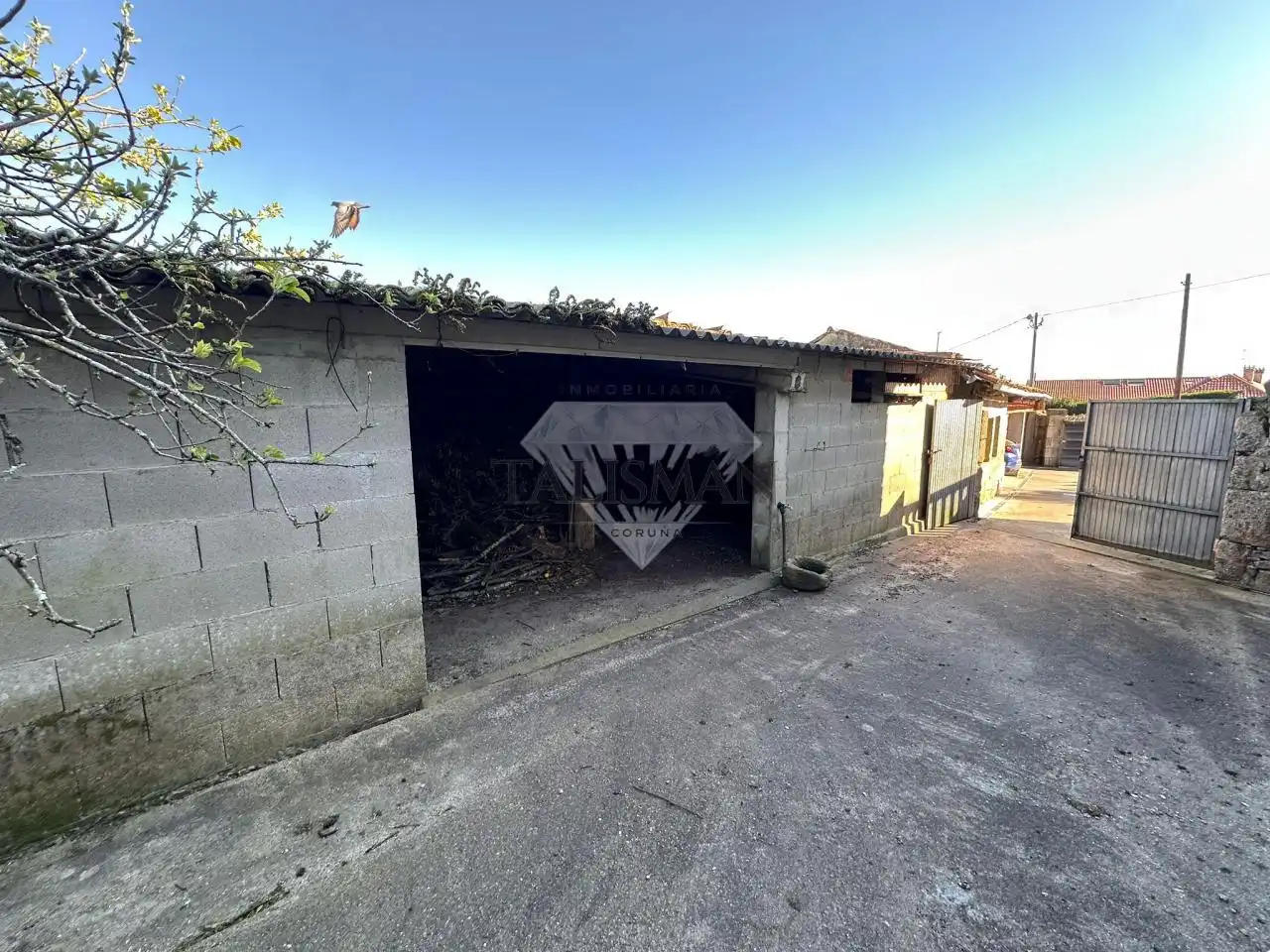 Parking of Houses for sale in Vilanova de Arousa  with Heating, Private garden and Terrace