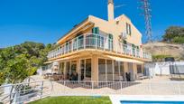 Vista exterior de Casa o xalet en venda en Argentona amb Aire condicionat, Terrassa i Piscina