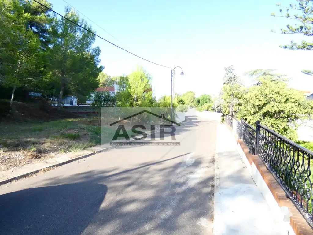 Wohnbaugrundstück zum Verkauf in Casc Urbà, imagen 4