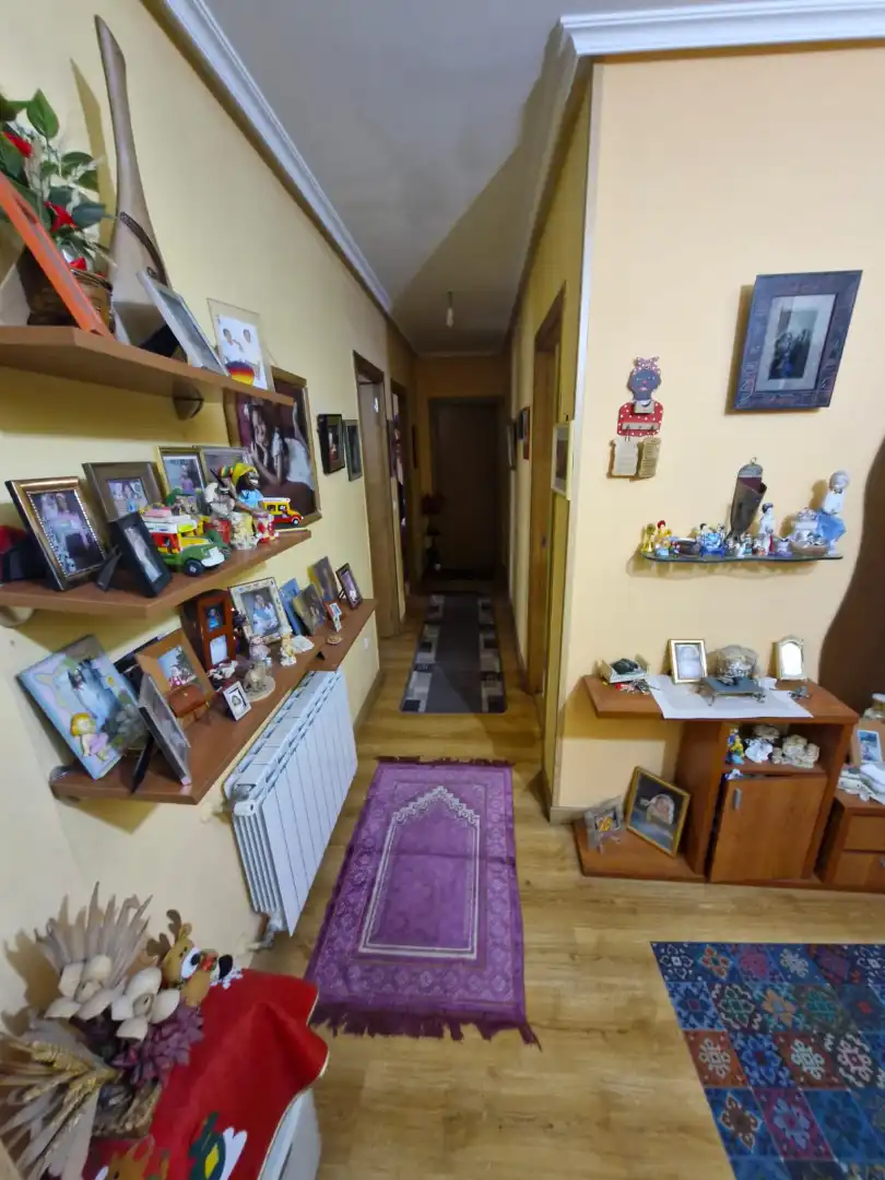 Piso en venta en Ourense Capital  con Calefacción, Parquet y Horno
