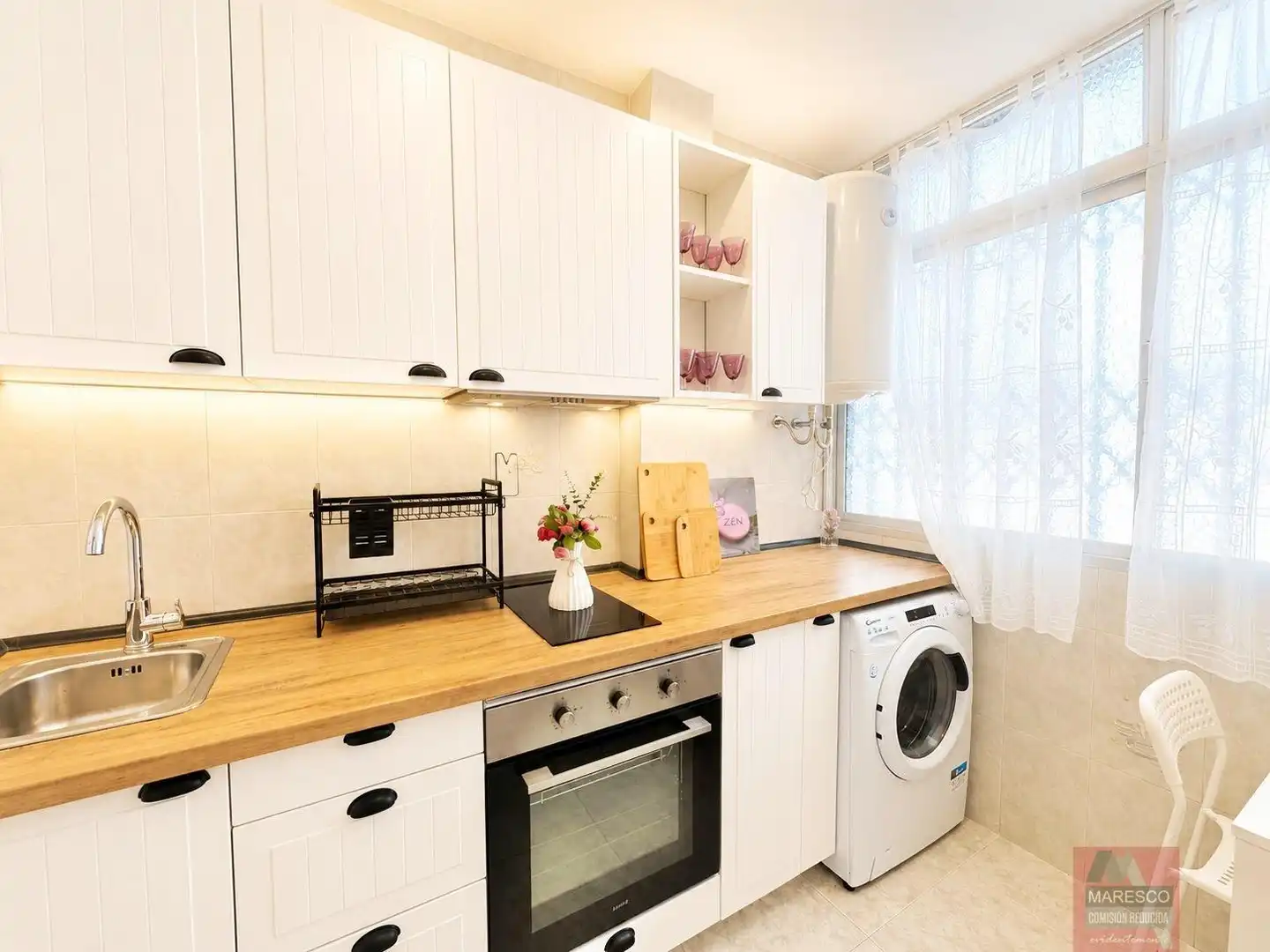 Kitchen of Flat for sale in Fuengirola  with Air Conditioner