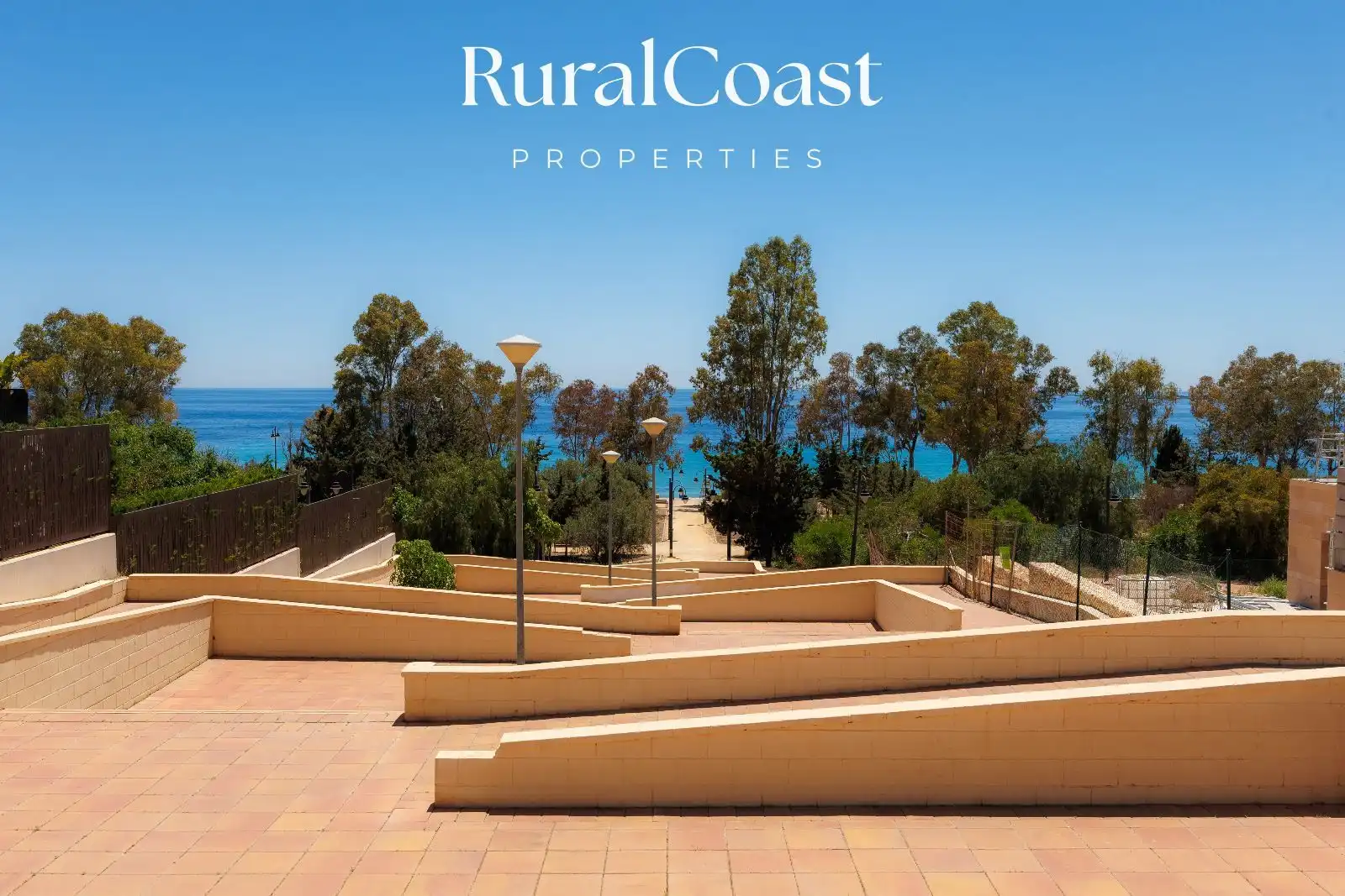 Vista exterior de Dúplex en venta en Villajoyosa / La Vila Joiosa con Aire acondicionado, Terraza y Trastero