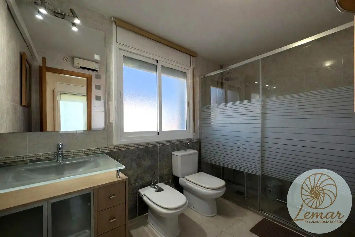 Baño de Casa o chalet en venta en L'Ametlla de Mar  con Aire acondicionado, Jardín privado y Terraza