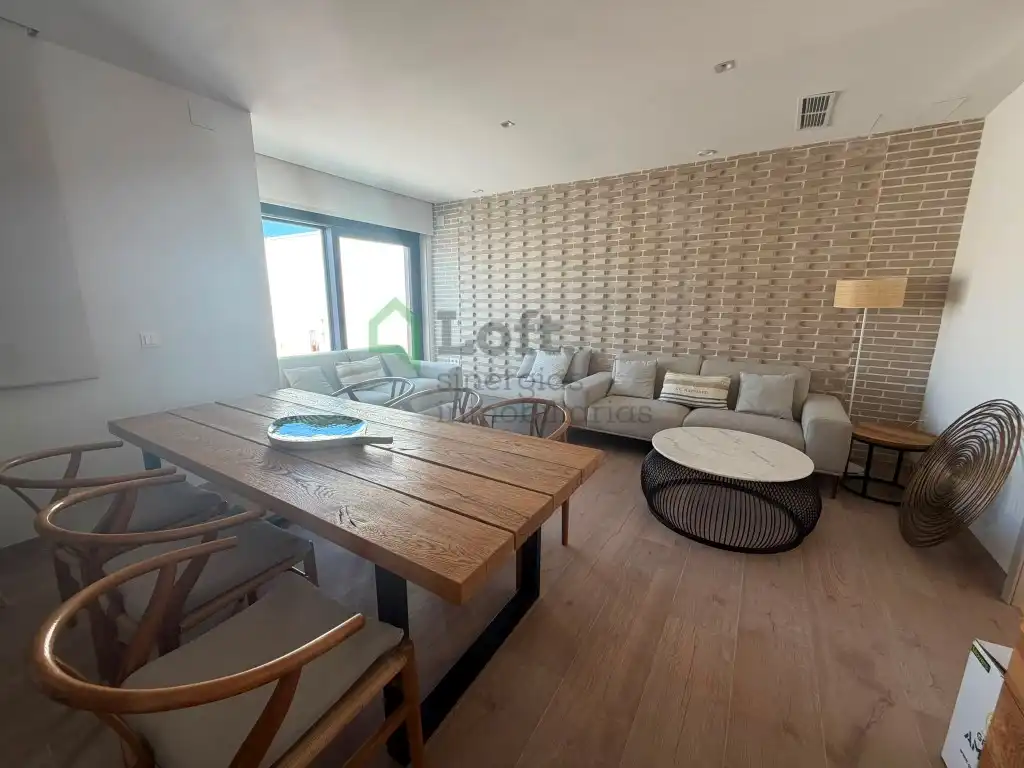 Sala d'estar de Casa o xalet en venda en Badajoz amb Terrassa, Piscina i Domòtica