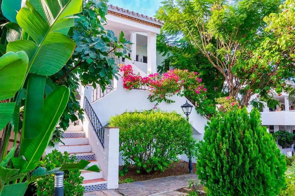Vista exterior de Ático en venta en Marbella con Aire acondicionado, Terraza y Trastero