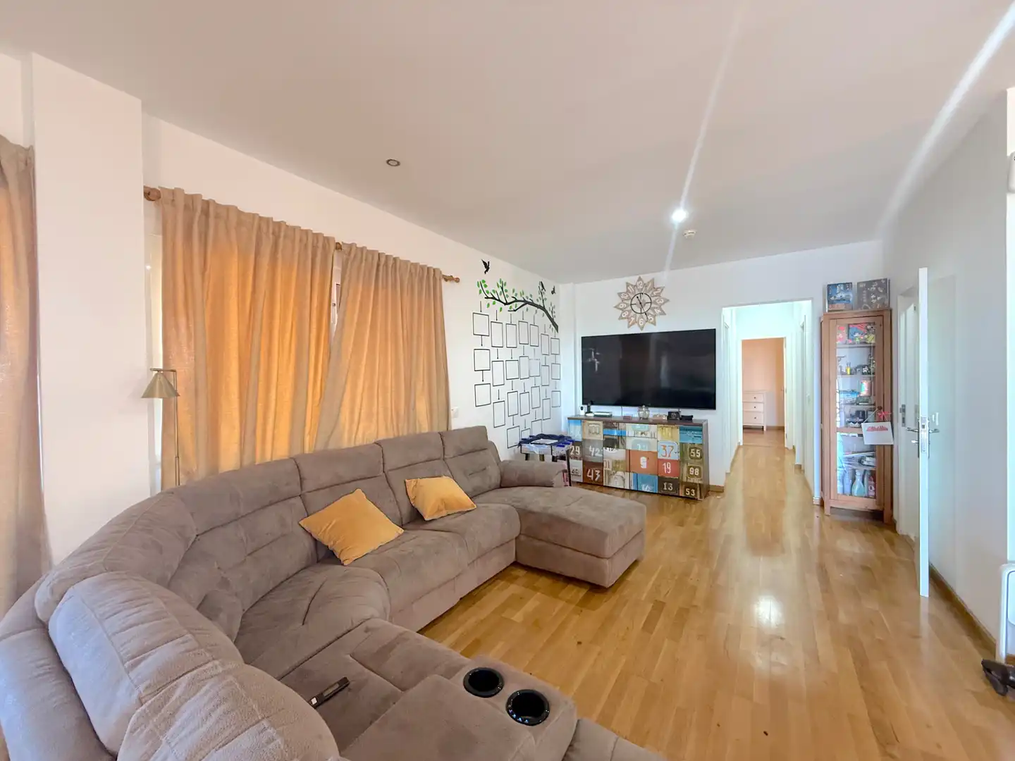 Sala d'estar de Casa o xalet en venda en Adeje amb Aire condicionat, Jardí privat i Terrassa