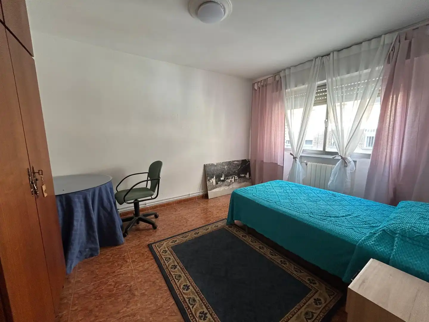 Habitación de Piso en venta en Ciudad Real con Calefacción, Terraza y Amueblado
