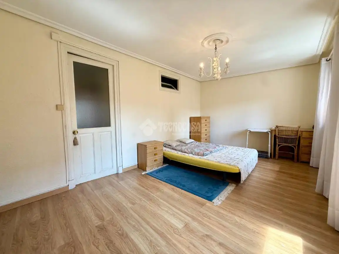 Habitación de Piso en venta en Santander con Balcón