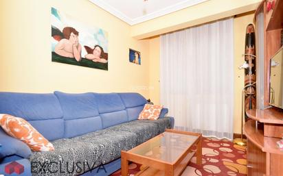 Living room of Flat for sale in Basauri   with Heating and Balcony