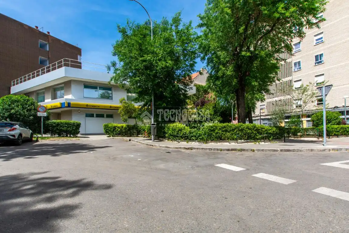 Vista exterior de Piso en venta en Madrid con Trastero
