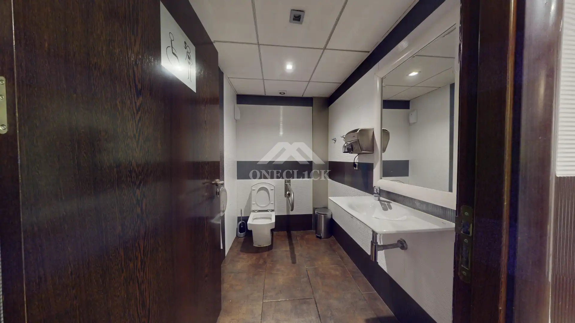 Baño de Local en traspaso en Tarragona con Aire acondicionado, Calefacción y Terraza