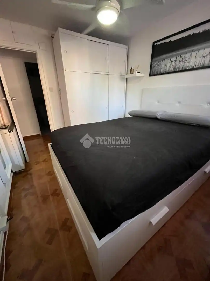 Bedroom of Flat for sale in Madrid  with Air Conditioner