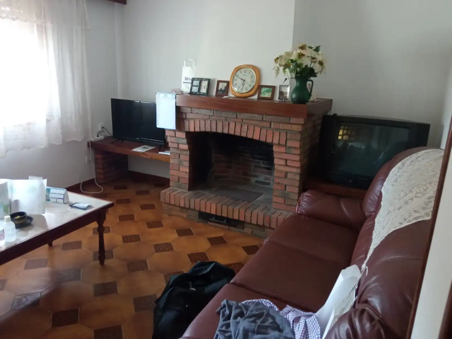Sala de estar de Casa o chalet en venta en Ponteceso con Calefacción, Jardín privado y Parquet