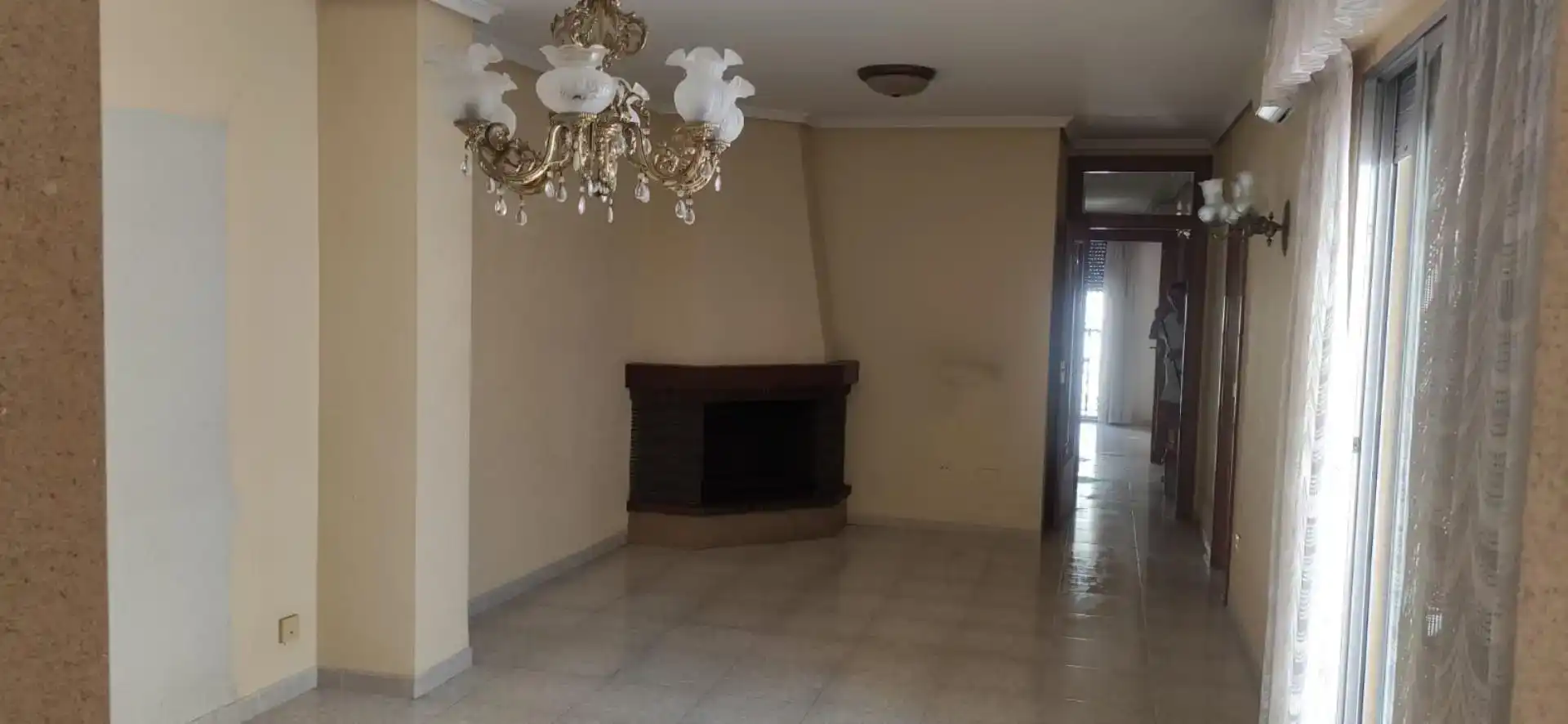 Sala d'estar de Casa adosada en venda en Almazora / Almassora amb Aire condicionat i Balcó