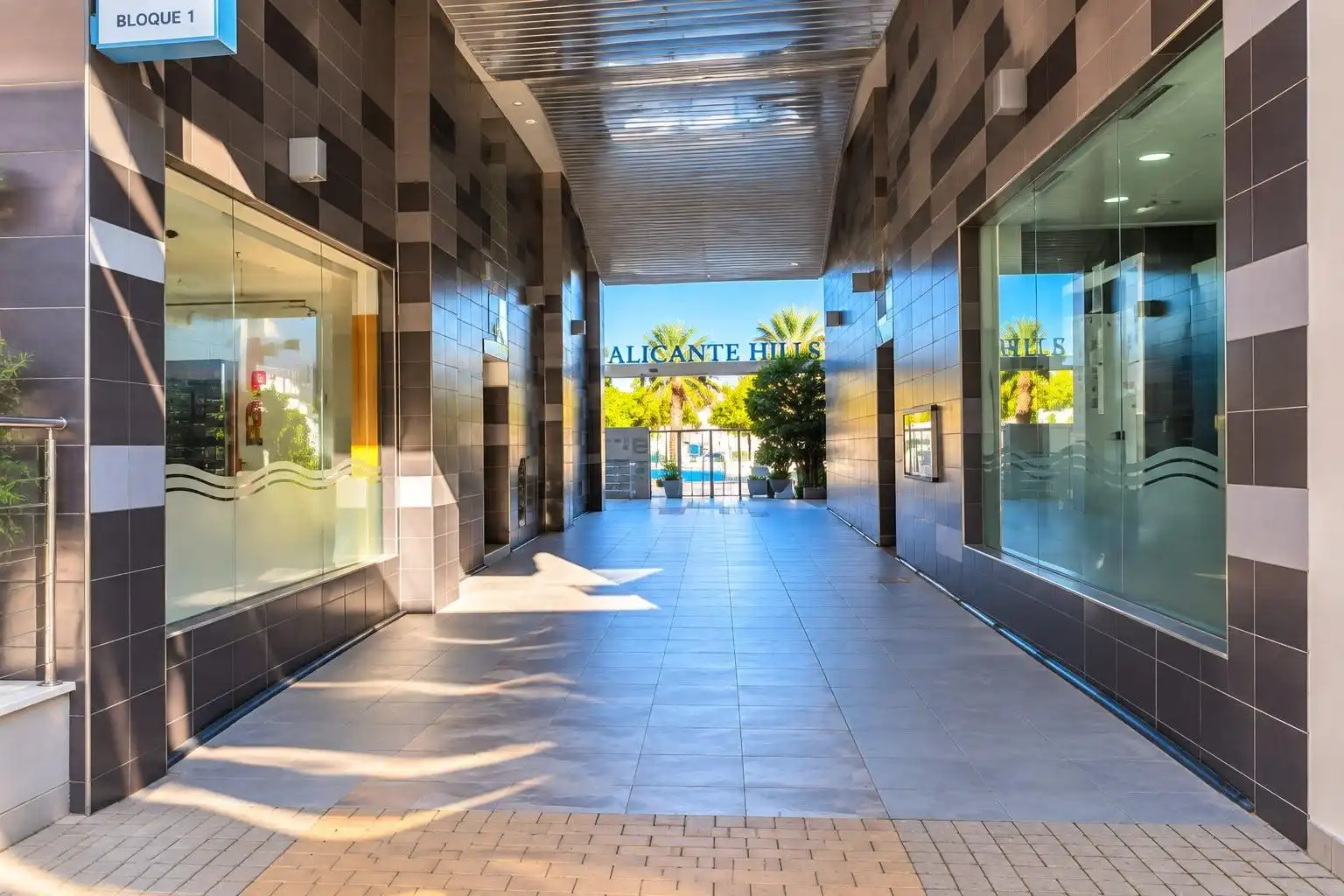 Apartment with terrace for sale in REINO UNIDO, imagen 15