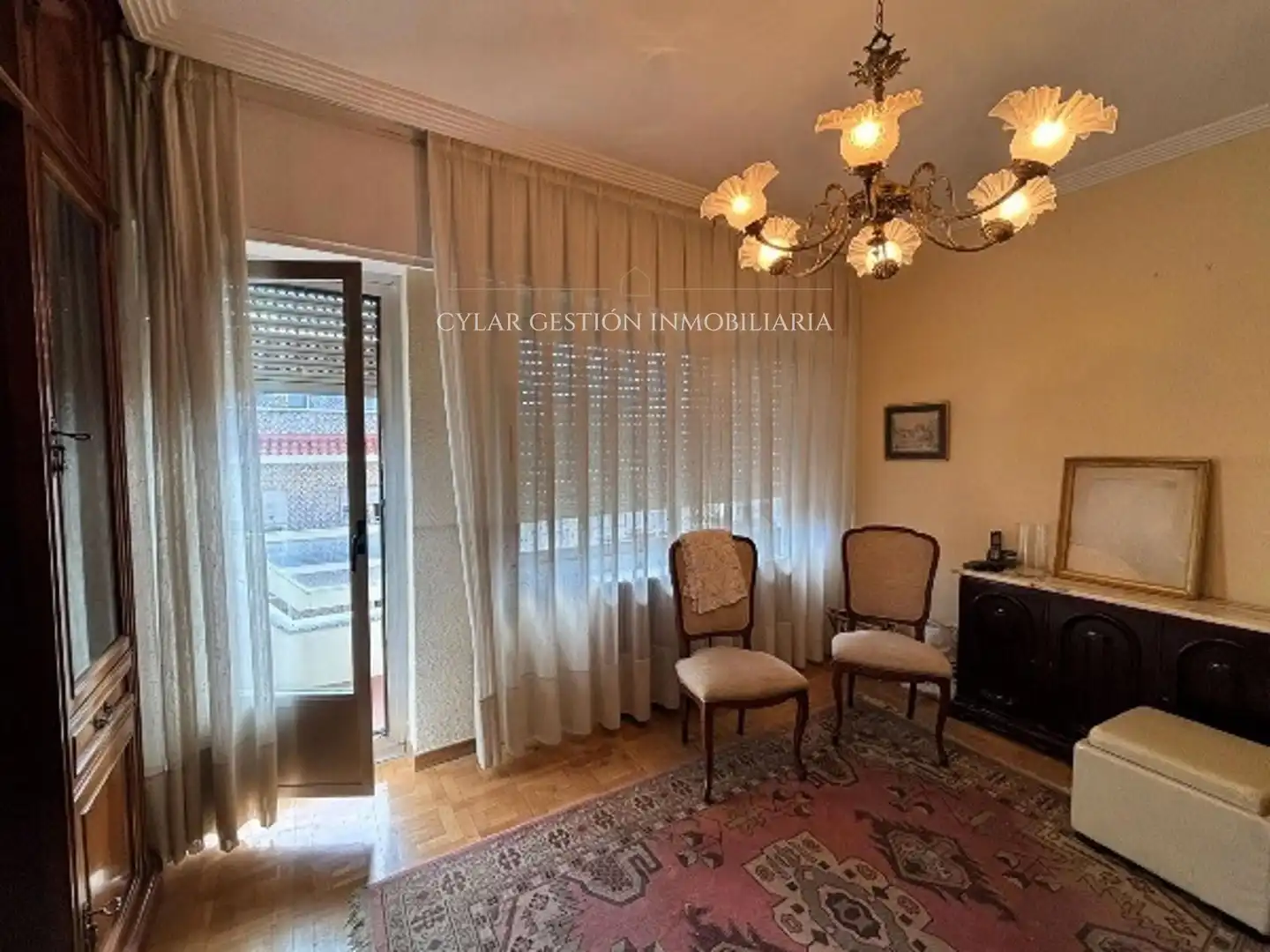 Sala d'estar de Pis en venda en Salamanca amb Calefacció, Terrassa i Moblat