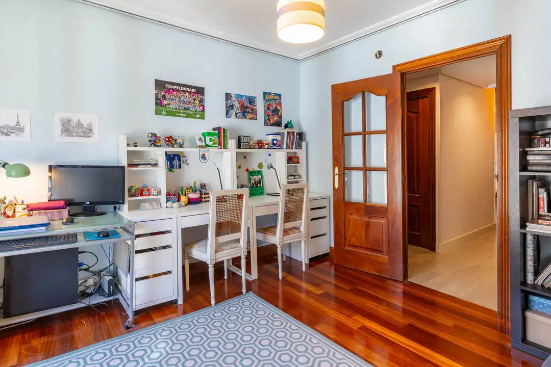 Piso en venta en Donostia - San Sebastián  con Calefacción y Trastero