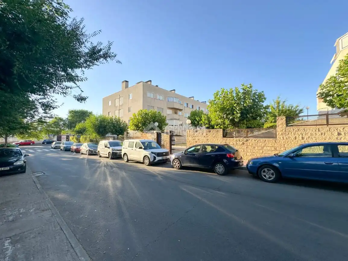 Vista exterior de Pis en venda en Collado Villalba amb Calefacció, Terrassa i Traster