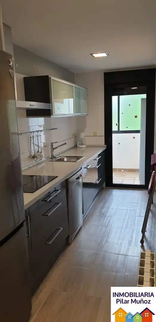 Cocina de Piso de alquiler en Ávila con Calefacción, Terraza y Amueblado