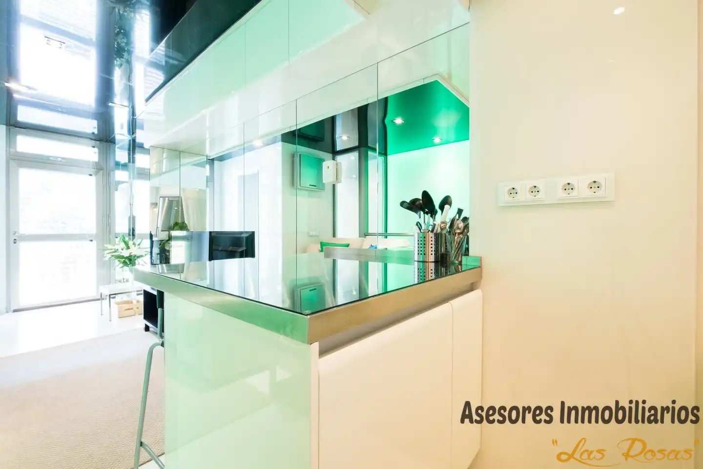 Kitchen of Ground floor for sale in Madrid  with Air Conditioner and Heating