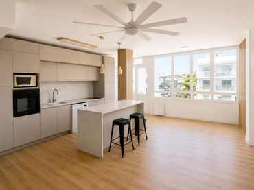 Wohnung mit Balkon zum Verkauf in Carrer del Penedès 9