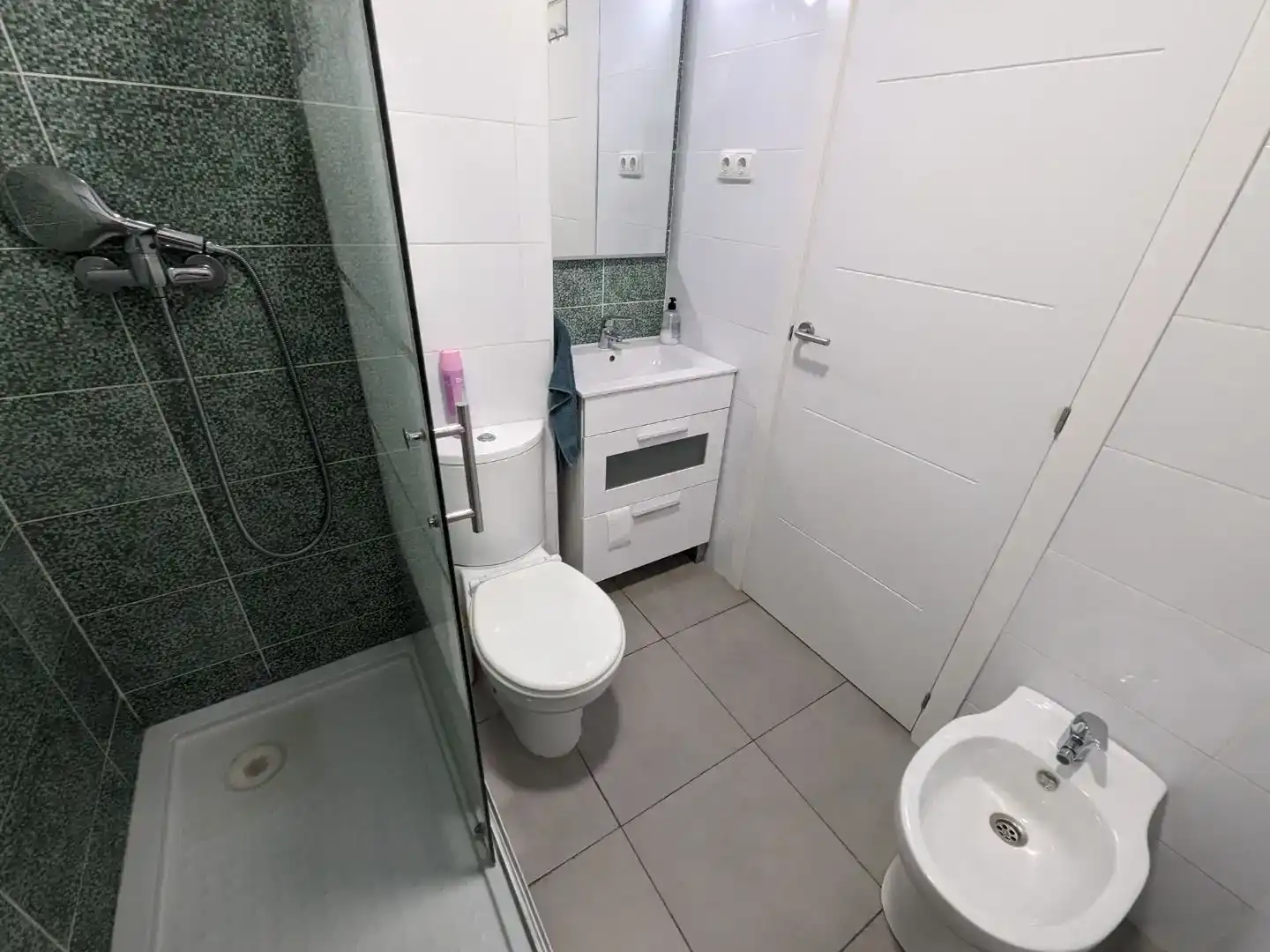 Baño de Piso de alquiler en  Murcia Capital con Aire acondicionado