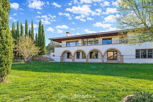 Casa-chalet en Venta en Paseo del Perú en Ciudalcampo