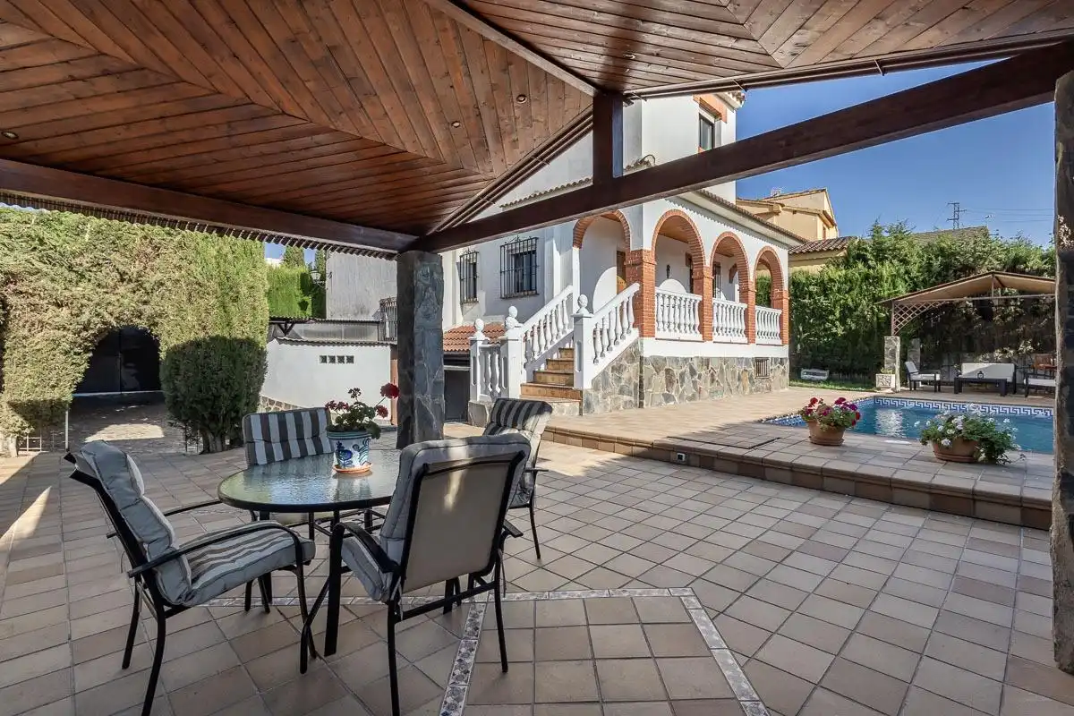 Chalet en venta en Gójar, imagen 2