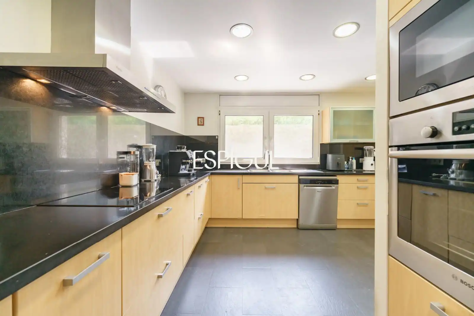Kitchen of Houses for sale in Sant Cugat del Vallès  with Air Conditioner, Heating and Parquet flooring