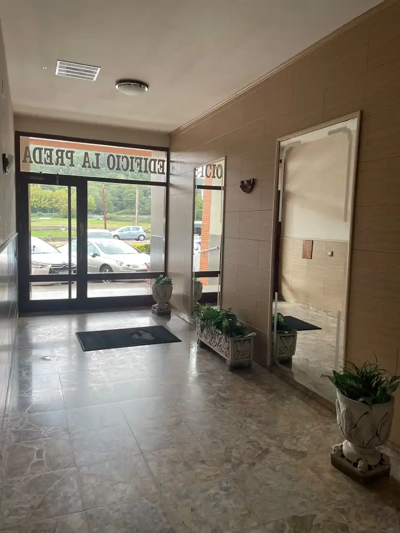 Piso con ascensor en venta en Castañeda, imagen 4