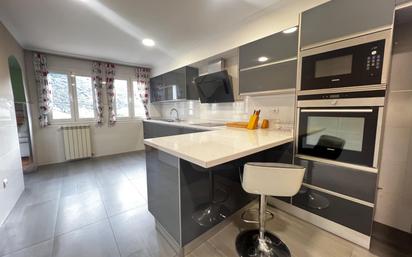 Kitchen of Flat for sale in Ponferrada  with Heating and Terrace