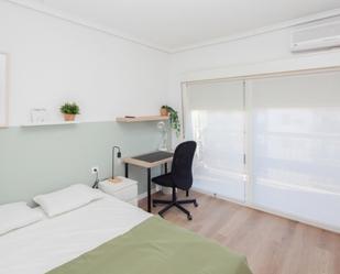 Dormitori de Apartament per a compartir en  Valencia Capital amb Moblat, Rentadora i Microones