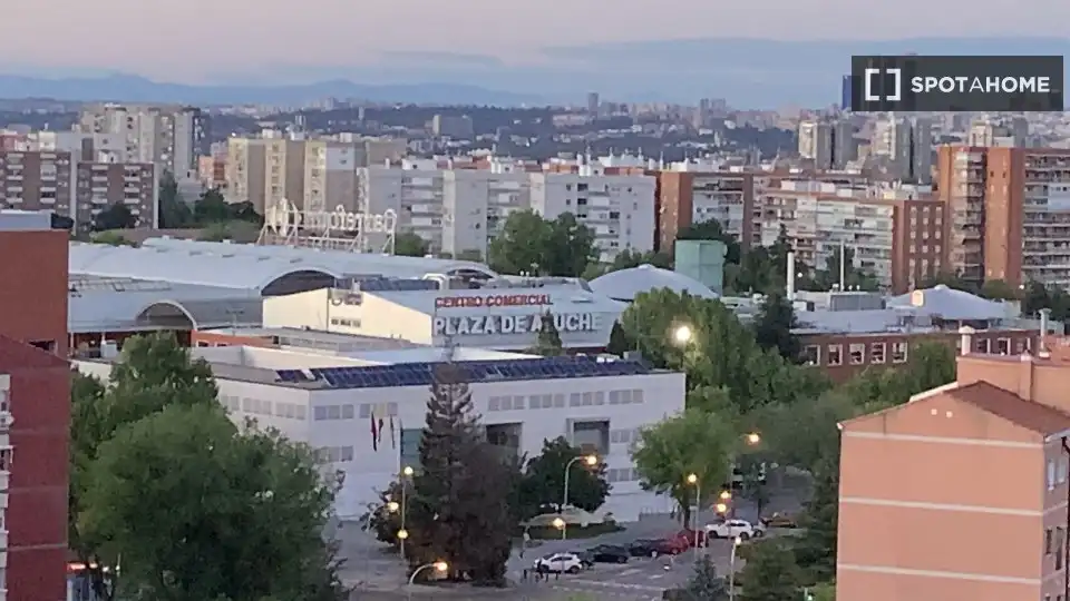 Vista exterior de Pis de lloguer en Madrid amb Aire condicionat, Calefacció i Moblat