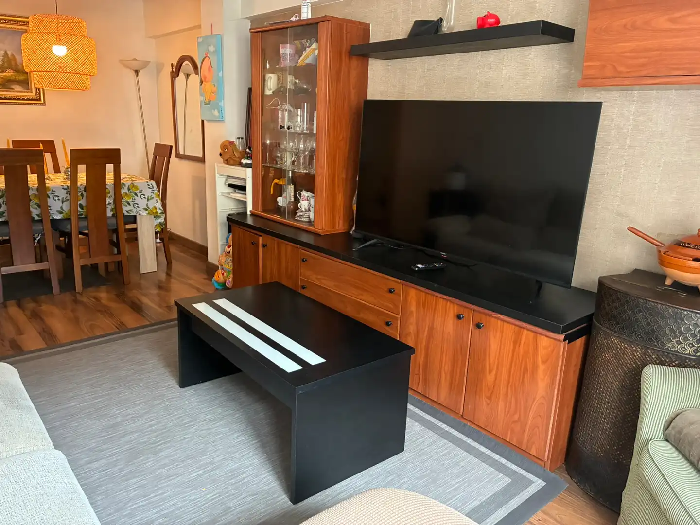Sala de estar de Piso en venta en Gijón  con Calefacción, Parquet y Amueblado