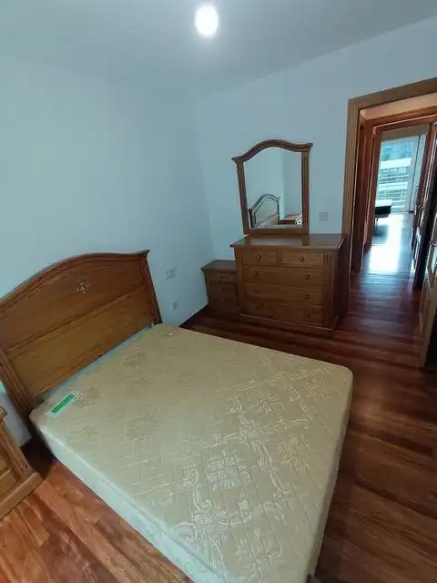Bedroom of Flat for rent in Santiago de Compostela   with Heating, Furnished and Oven