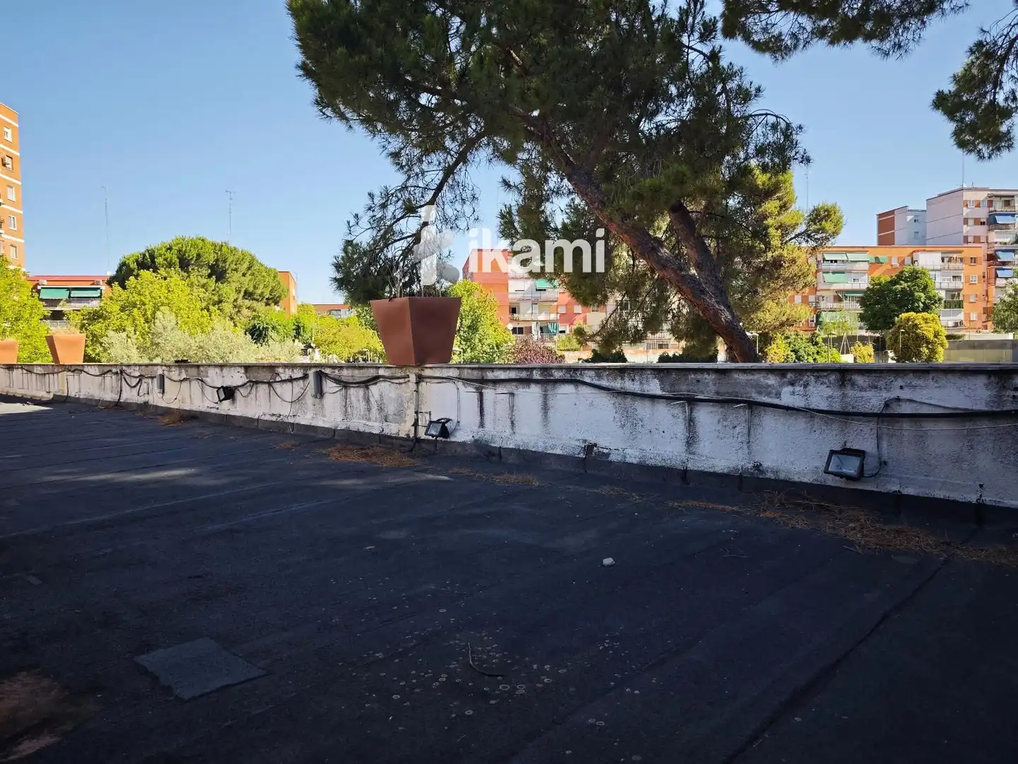 Außenansicht von Gebäude zum Verkauf in Alcorcón