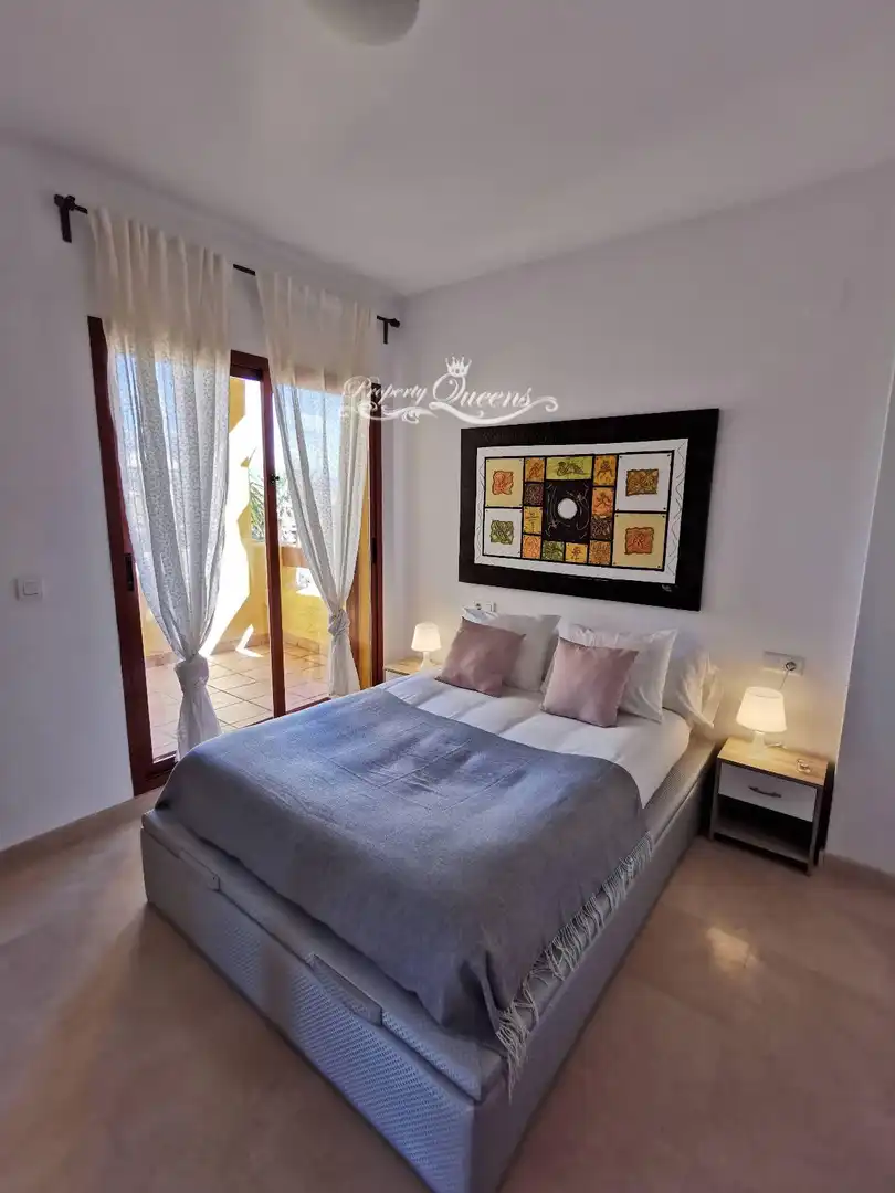 Habitación de Piso de alquiler en Población de Arroyo con Aire acondicionado, Terraza y Piscina