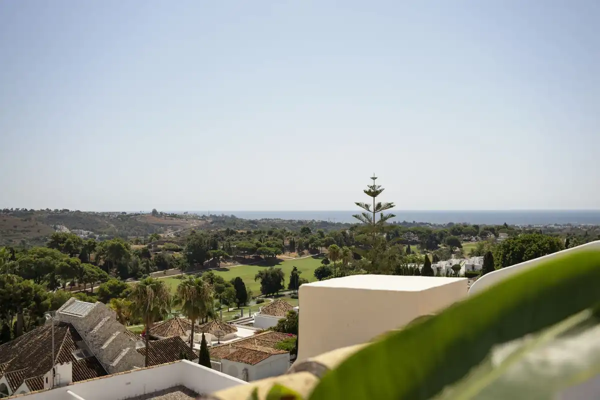 Casa a schiera con piscina in vendita a Nueva Andalucía, imagen 2